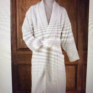 Hammacher Schlemmer  Bathrobe